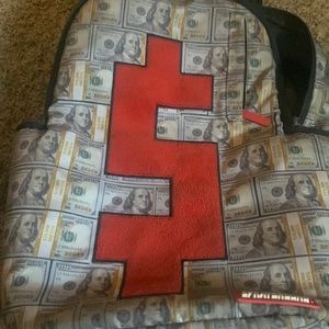 A backpack the brand is spray ground I was looking to sell it